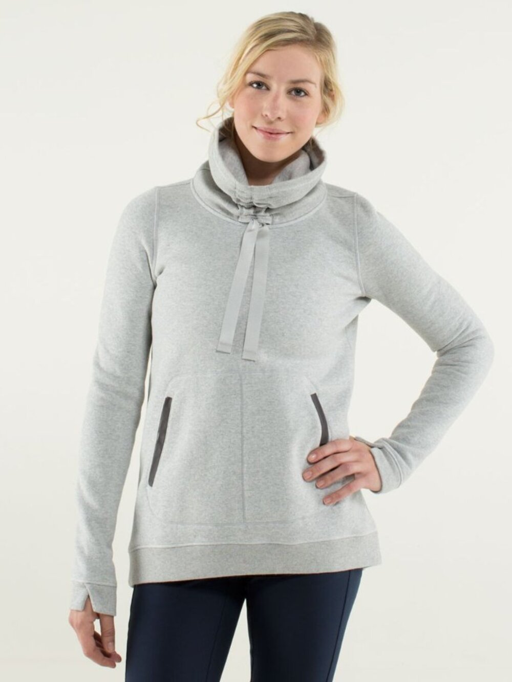 Lululemon Avenue Pullover Heathered Light Grey / Soot Light